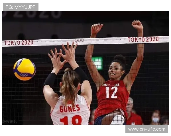 美国女排接应汤普森创单场26分纪录,距历史最高仅差1分 美国女排接应汤普森创单场26分纪录,距历史最高仅差1分