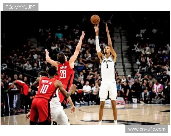 马刺第三节稳住领先,文班亚马防守端屡次建功 马刺第三节稳住领先,文班亚马防守端屡次建功